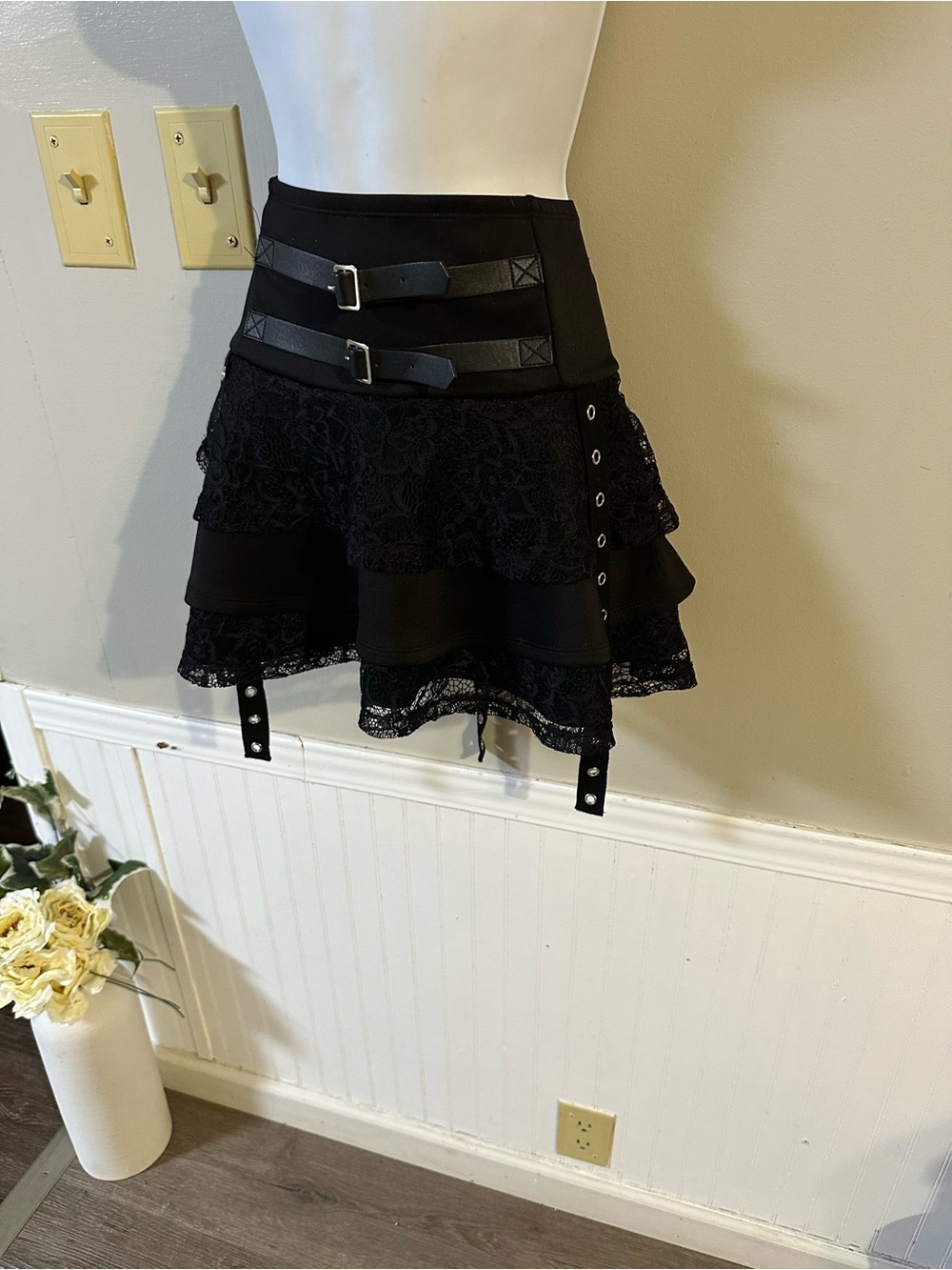 Hot Topic Black Lace Tiered Mini Skirt with Buckle Straps - Picture 4 of 6